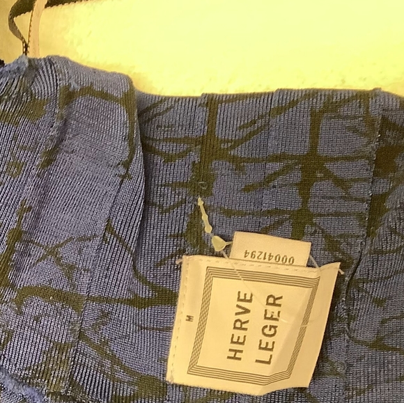 V back bodycon mini to knee length - Picture 13 of 13